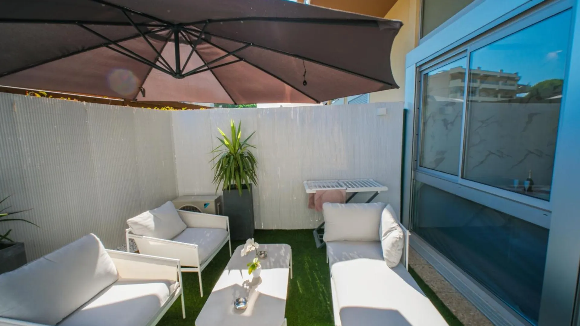 شقة Villa Bono Jacuzzi & Spa سا لُرون دو فار فرنسا