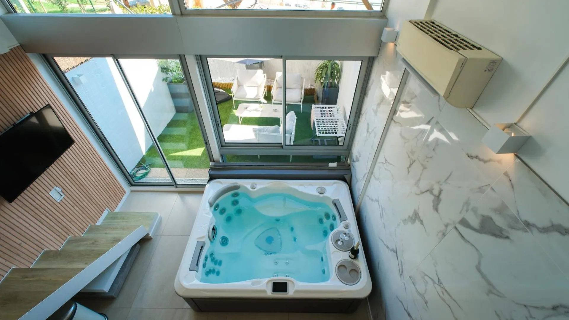 Villa Bono Jacuzzi & Spa سا لُرون دو فار شقة