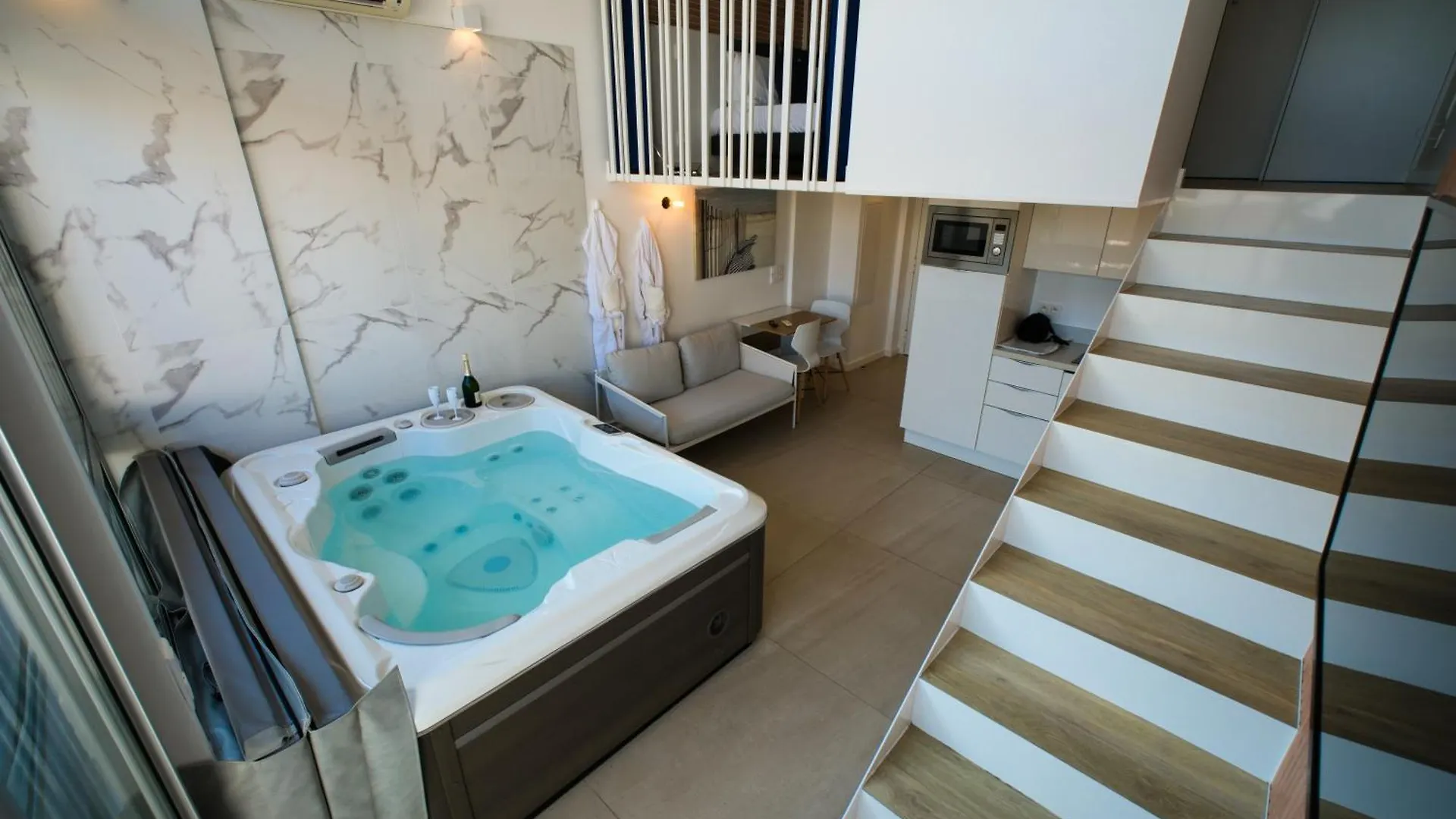 Villa Bono Jacuzzi & Spa سا لُرون دو فار شقة