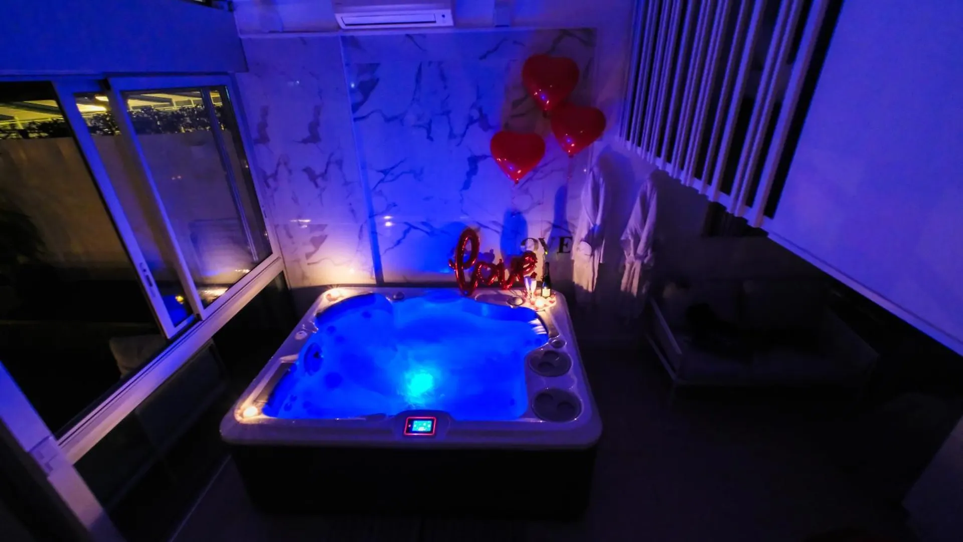 شقة Villa Bono Jacuzzi & Spa سا لُرون دو فار